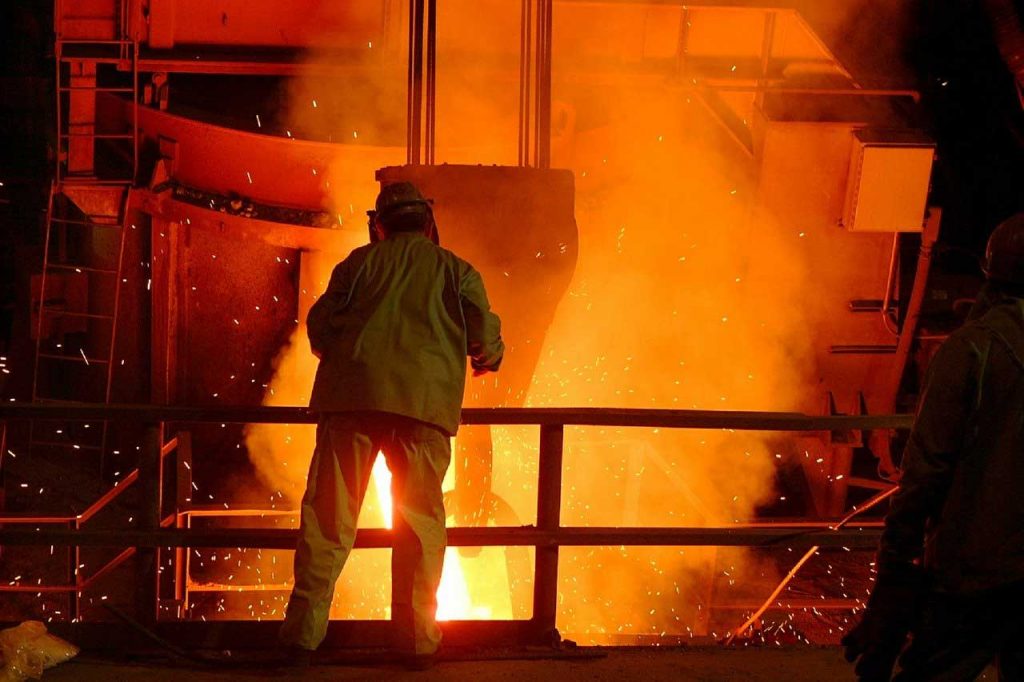 compressed-gas-in-manufacturing-web